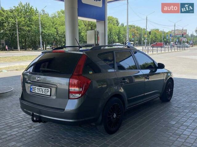 Серый Киа Сид, объемом двигателя 1.58 л и пробегом 331 тыс. км за 5999 $, фото 9 на Automoto.ua