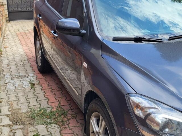 Серый Киа Сид, объемом двигателя 0 л и пробегом 2 тыс. км за 4900 $, фото 1 на Automoto.ua