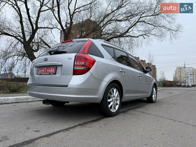Серый Киа Сид, объемом двигателя 1.4 л и пробегом 143 тыс. км за 6500 $, фото 11 на Automoto.ua