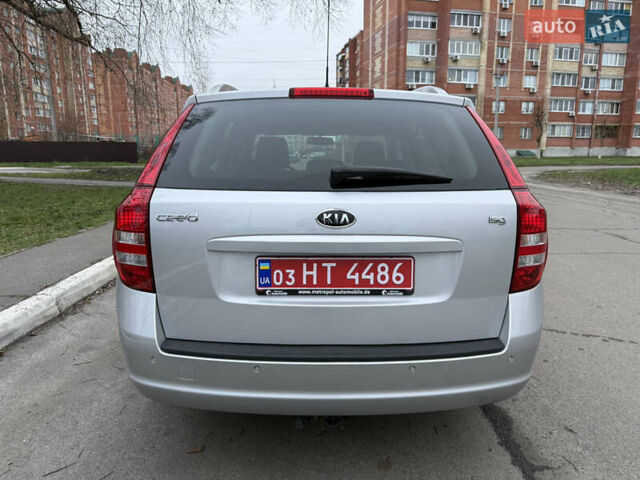 Серый Киа Сид, объемом двигателя 1.4 л и пробегом 143 тыс. км за 6500 $, фото 5 на Automoto.ua