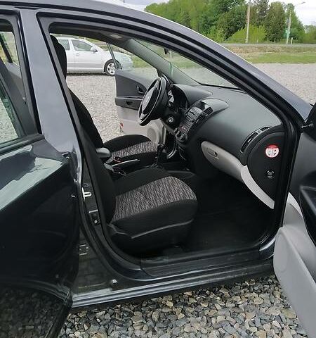 Серый Киа Сид, объемом двигателя 1.4 л и пробегом 205 тыс. км за 5500 $, фото 10 на Automoto.ua