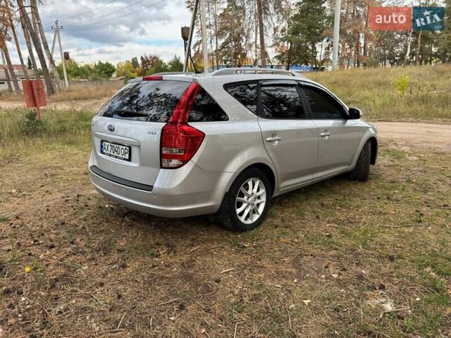 Серый Киа Сид, объемом двигателя 1.6 л и пробегом 313 тыс. км за 6500 $, фото 4 на Automoto.ua