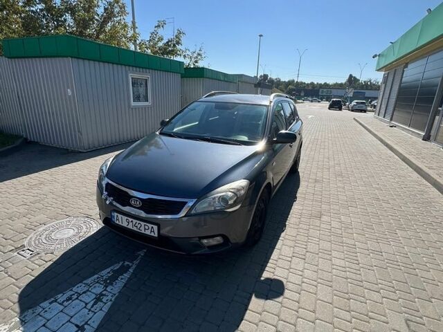 Сірий Кіа Сід, об'ємом двигуна 1.4 л та пробігом 370 тис. км за 4000 $, фото 3 на Automoto.ua