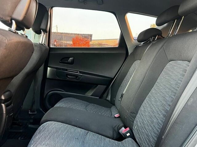 Серый Киа Сид, объемом двигателя 2 л и пробегом 370 тыс. км за 4150 $, фото 40 на Automoto.ua