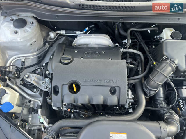 Кіа Сід 2009 у Ахтырке на Automoto.ua Сірий Кіа Сід, об'ємом двигуна 1.6 л та пробігом 226 тис. км за 6445 $, фото 74 на Automoto.ua