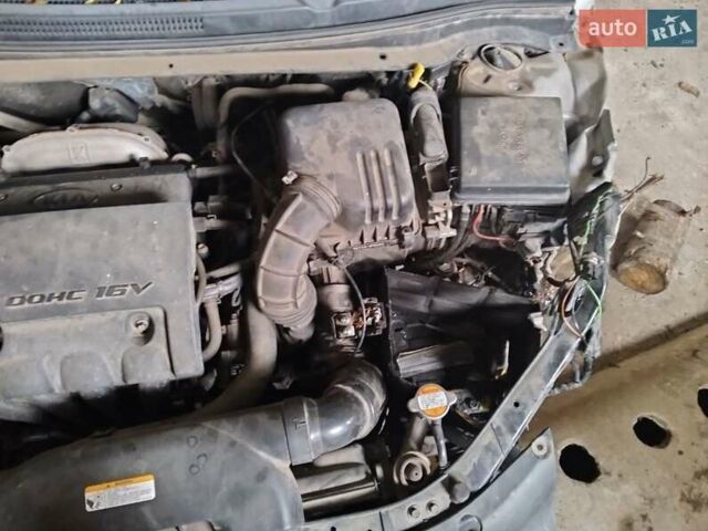 Сірий Кіа Сід, об'ємом двигуна 1.4 л та пробігом 245 тис. км за 1999 $, фото 2 на Automoto.ua