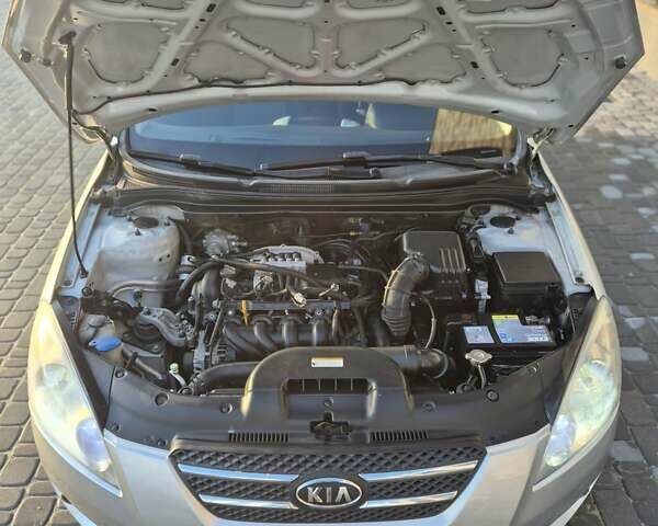 Сірий Кіа Сід, об'ємом двигуна 1.59 л та пробігом 220 тис. км за 5850 $, фото 7 на Automoto.ua