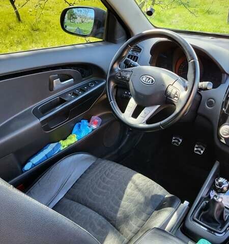 Серый Киа Сид, объемом двигателя 1.6 л и пробегом 249 тыс. км за 7550 $, фото 10 на Automoto.ua
