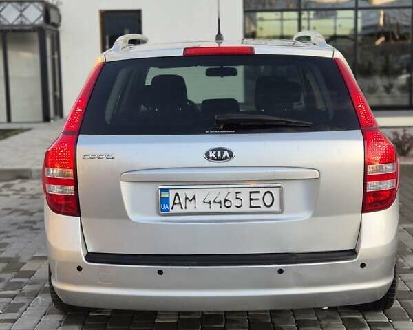 Сірий Кіа Сід, об'ємом двигуна 1.59 л та пробігом 220 тис. км за 5850 $, фото 4 на Automoto.ua