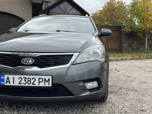 Сірий Кіа Сід, об'ємом двигуна 1.6 л та пробігом 284 тис. км за 5850 $, фото 4 на Automoto.ua