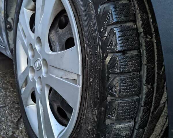 Сірий Кіа Сід, об'ємом двигуна 1.6 л та пробігом 213 тис. км за 5750 $, фото 6 на Automoto.ua