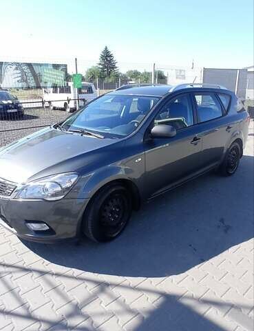 Серый Киа Сид, объемом двигателя 1.4 л и пробегом 210 тыс. км за 6300 $, фото 15 на Automoto.ua