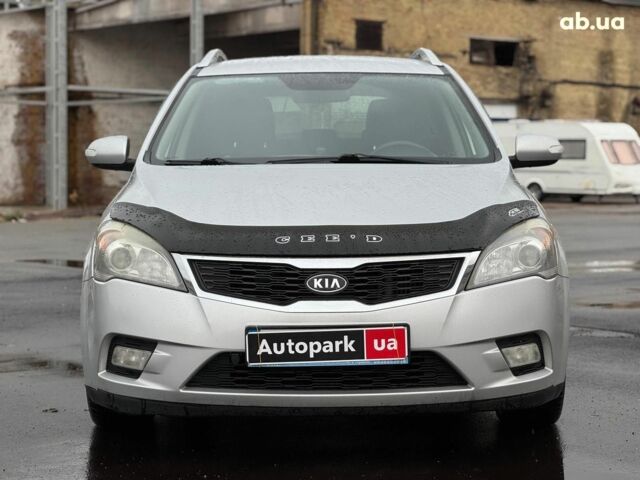Серый Киа Сид, объемом двигателя 1.6 л и пробегом 224 тыс. км за 7490 $, фото 3 на Automoto.ua