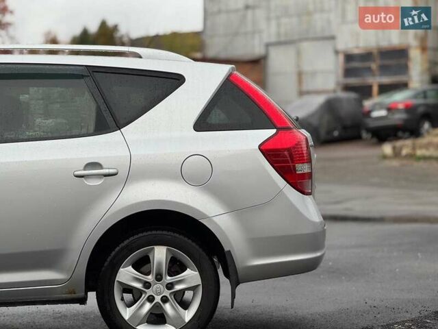 Серый Киа Сид, объемом двигателя 1.6 л и пробегом 224 тыс. км за 7490 $, фото 4 на Automoto.ua