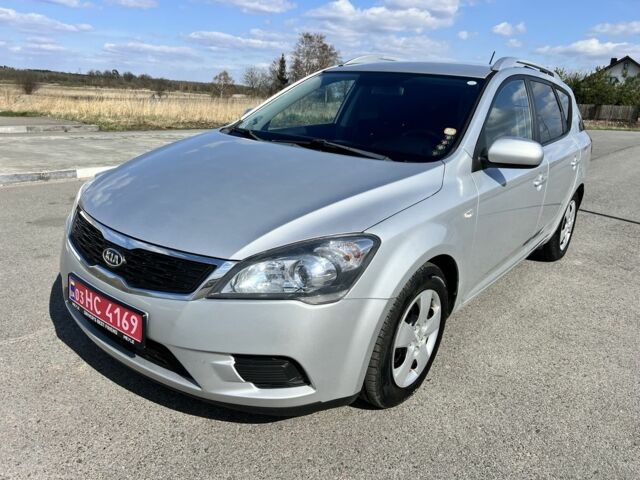Серый Киа Сид, объемом двигателя 1.6 л и пробегом 202 тыс. км за 6700 $, фото 2 на Automoto.ua