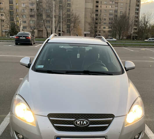 Серый Киа Сид, объемом двигателя 2.02 л и пробегом 297 тыс. км за 3650 $, фото 2 на Automoto.ua