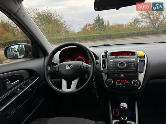 Серый Киа Сид, объемом двигателя 1.6 л и пробегом 276 тыс. км за 6700 $, фото 36 на Automoto.ua