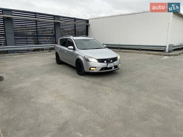 Серый Киа Сид, объемом двигателя 1.58 л и пробегом 263 тыс. км за 5999 $, фото 21 на Automoto.ua