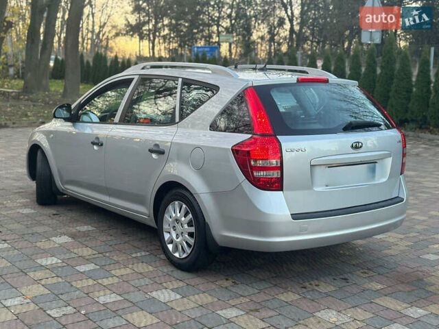 Серый Киа Сид, объемом двигателя 2.02 л и пробегом 297 тыс. км за 3650 $, фото 5 на Automoto.ua
