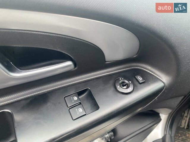 Сірий Кіа Сід, об'ємом двигуна 1.58 л та пробігом 284 тис. км за 5600 $, фото 8 на Automoto.ua