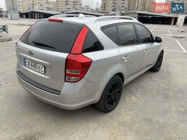 Серый Киа Сид, объемом двигателя 1.58 л и пробегом 263 тыс. км за 5999 $, фото 14 на Automoto.ua