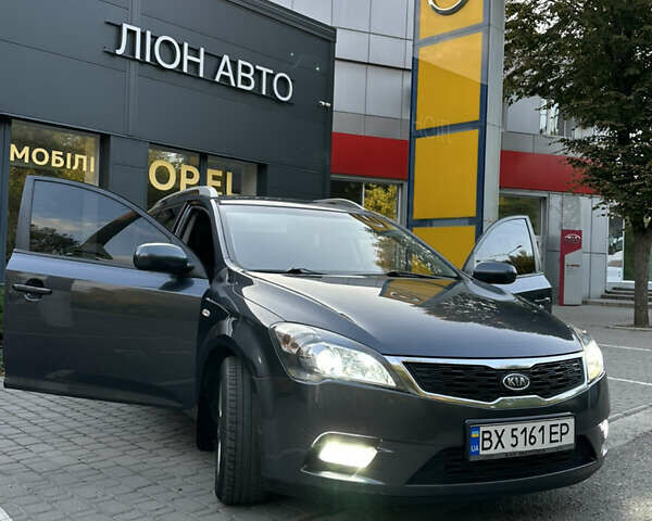 Сірий Кіа Сід, об'ємом двигуна 1.58 л та пробігом 262 тис. км за 6900 $, фото 27 на Automoto.ua