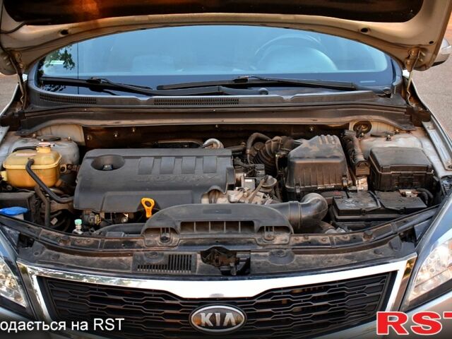 Серый Киа Сид, объемом двигателя 1.6 л и пробегом 238 тыс. км за 6200 $, фото 8 на Automoto.ua