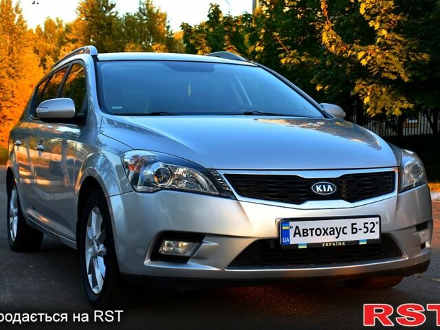 Серый Киа Сид, объемом двигателя 1.6 л и пробегом 238 тыс. км за 6200 $, фото 3 на Automoto.ua