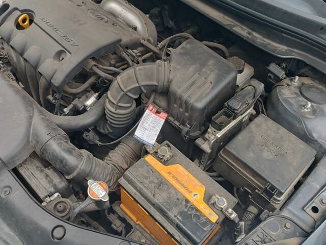 Сірий Кіа Сід, об'ємом двигуна 0 л та пробігом 160 тис. км за 7700 $, фото 2 на Automoto.ua