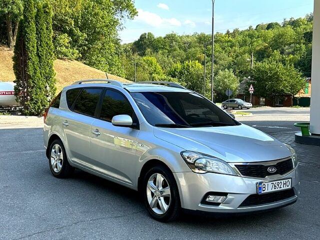 Сірий Кіа Сід, об'ємом двигуна 1.6 л та пробігом 270 тис. км за 7000 $, фото 1 на Automoto.ua