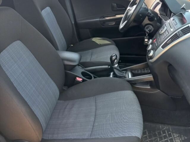 Сірий Кіа Сід, об'ємом двигуна 1.4 л та пробігом 280 тис. км за 5800 $, фото 4 на Automoto.ua