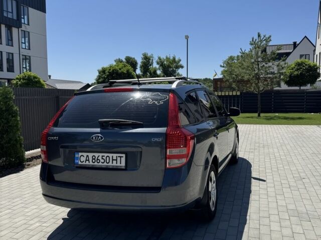 Серый Киа Сид, объемом двигателя 1.6 л и пробегом 300 тыс. км за 7893 $, фото 2 на Automoto.ua