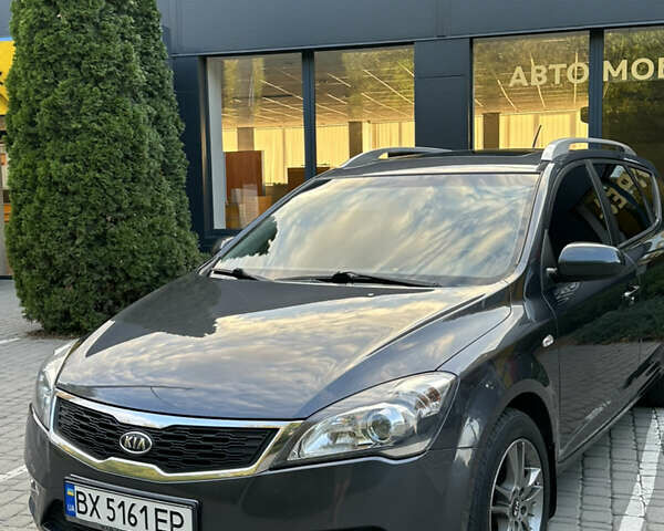 Сірий Кіа Сід, об'ємом двигуна 1.58 л та пробігом 262 тис. км за 6900 $, фото 2 на Automoto.ua