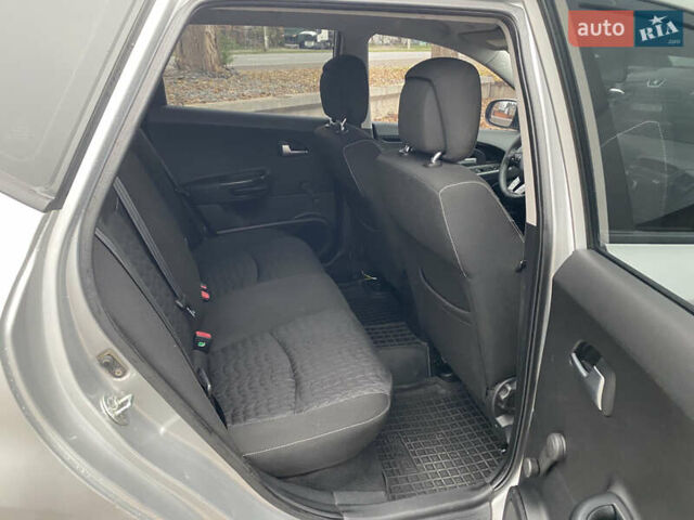Серый Киа Сид, объемом двигателя 1.58 л и пробегом 204 тыс. км за 6299 $, фото 32 на Automoto.ua