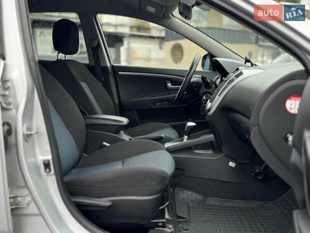 Серый Киа Сид, объемом двигателя 1.6 л и пробегом 224 тыс. км за 7490 $, фото 42 на Automoto.ua