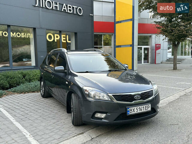 Сірий Кіа Сід, об'ємом двигуна 1.58 л та пробігом 262 тис. км за 6900 $, фото 4 на Automoto.ua