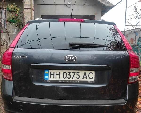 Серый Киа Сид, объемом двигателя 1.59 л и пробегом 210 тыс. км за 6200 $, фото 7 на Automoto.ua