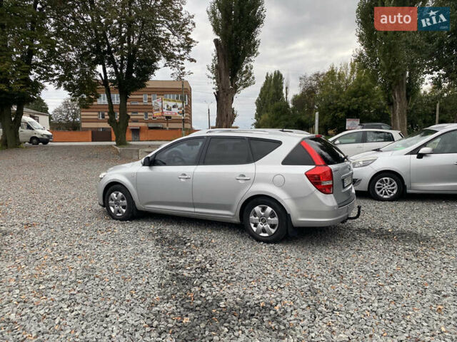 Сірий Кіа Сід, об'ємом двигуна 1.58 л та пробігом 205 тис. км за 6200 $, фото 5 на Automoto.ua