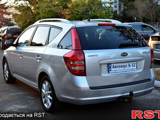 Серый Киа Сид, объемом двигателя 1.6 л и пробегом 238 тыс. км за 6200 $, фото 2 на Automoto.ua