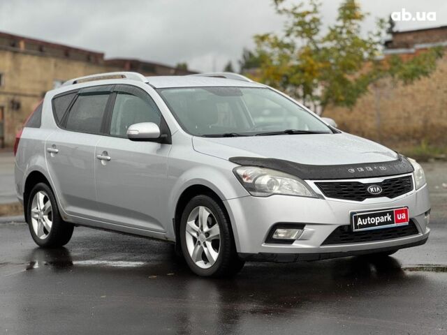 Серый Киа Сид, объемом двигателя 1.6 л и пробегом 224 тыс. км за 7490 $, фото 13 на Automoto.ua