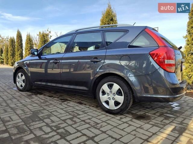 Серый Киа Сид, объемом двигателя 1.4 л и пробегом 146 тыс. км за 5999 $, фото 17 на Automoto.ua