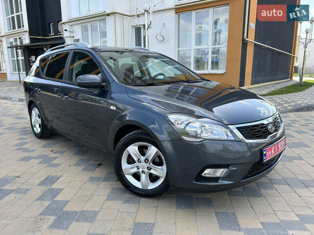 Серый Киа Сид, объемом двигателя 1.4 л и пробегом 221 тыс. км за 6399 $, фото 13 на Automoto.ua