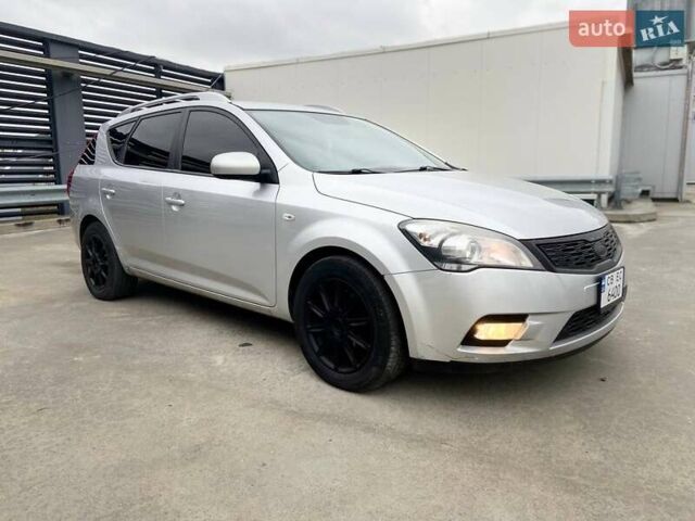 Сірий Кіа Сід, об'ємом двигуна 1.58 л та пробігом 263 тис. км за 5999 $, фото 2 на Automoto.ua