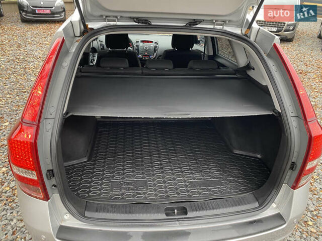 Серый Киа Сид, объемом двигателя 1.58 л и пробегом 204 тыс. км за 6299 $, фото 30 на Automoto.ua