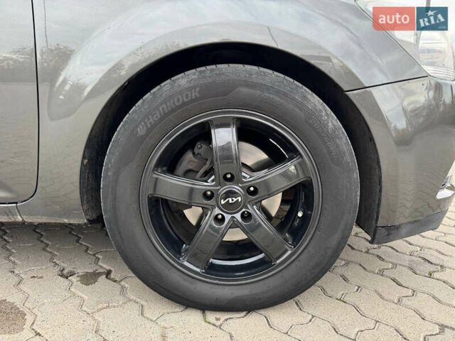 Серый Киа Сид, объемом двигателя 1.6 л и пробегом 276 тыс. км за 6700 $, фото 42 на Automoto.ua