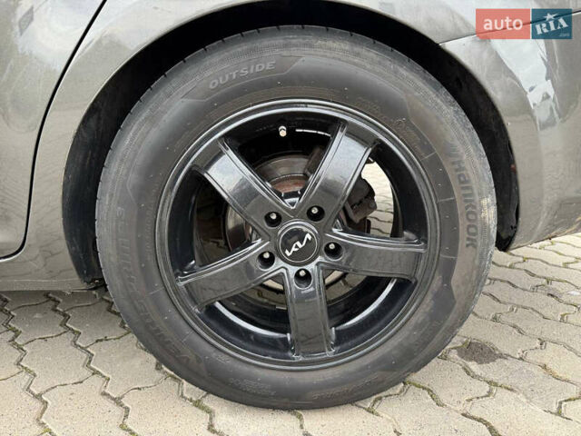 Серый Киа Сид, объемом двигателя 1.6 л и пробегом 276 тыс. км за 6700 $, фото 40 на Automoto.ua