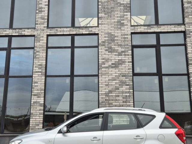 Сірий Кіа Сід, об'ємом двигуна 1.6 л та пробігом 250 тис. км за 6650 $, фото 2 на Automoto.ua