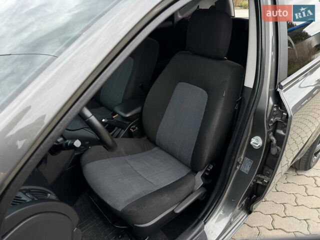 Серый Киа Сид, объемом двигателя 1.6 л и пробегом 276 тыс. км за 6700 $, фото 19 на Automoto.ua