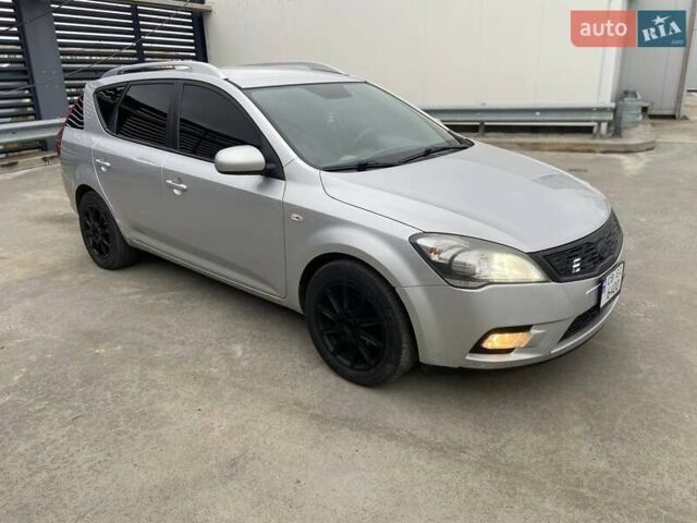 Сірий Кіа Сід, об'ємом двигуна 1.58 л та пробігом 263 тис. км за 5999 $, фото 13 на Automoto.ua