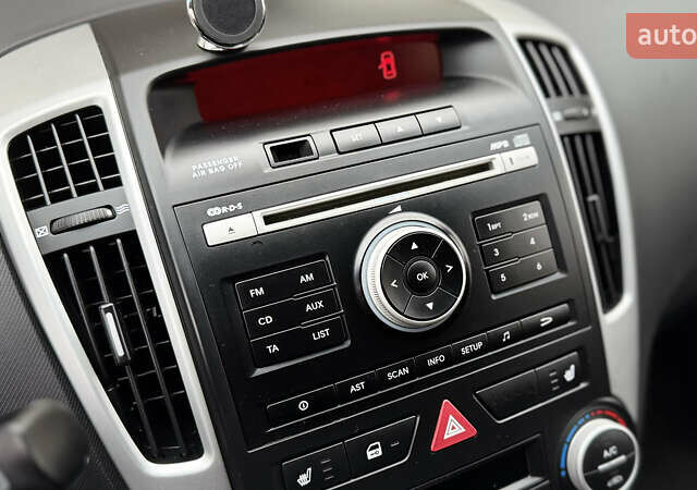 Серый Киа Сид, объемом двигателя 1.6 л и пробегом 263 тыс. км за 6750 $, фото 38 на Automoto.ua